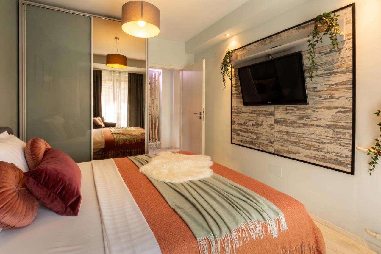 Modern 1Br Apt In The Old Town: The Perfect Choice Bukarest Exteriör bild