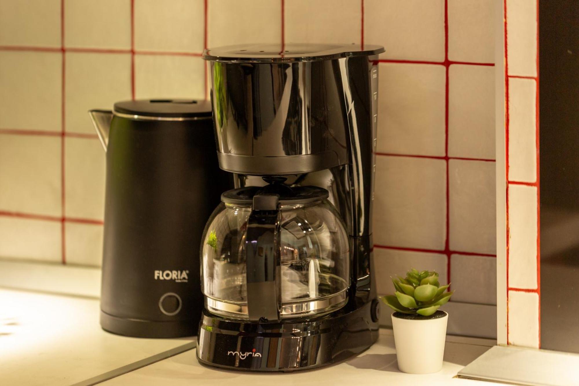 Modern 1Br Apt In The Old Town: The Perfect Choice Bukarest Exteriör bild